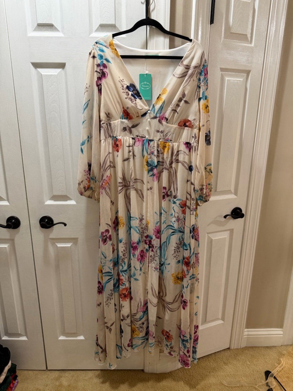 Floral V-Neck Maxi Dress in Cream